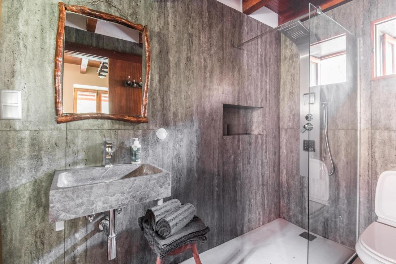 Guesthouse-Theview (Adults Only) Ribeira Brava Exterior photo