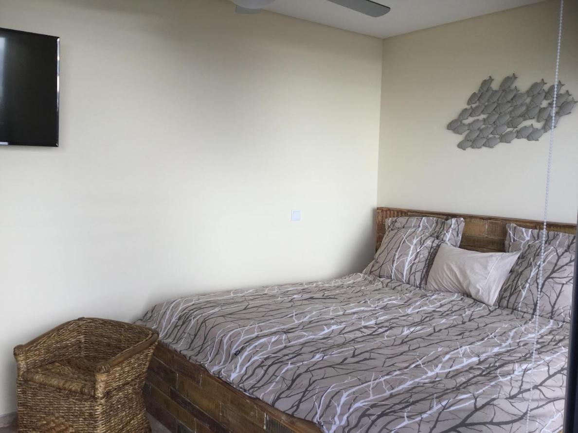 Guesthouse-Theview (Adults Only) Ribeira Brava Exterior photo