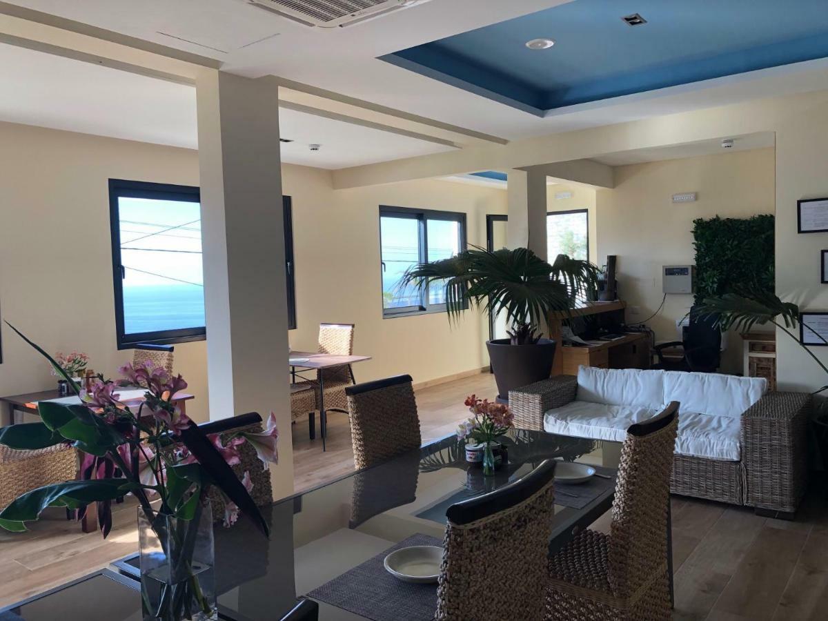 Guesthouse-Theview (Adults Only) Ribeira Brava Exterior photo